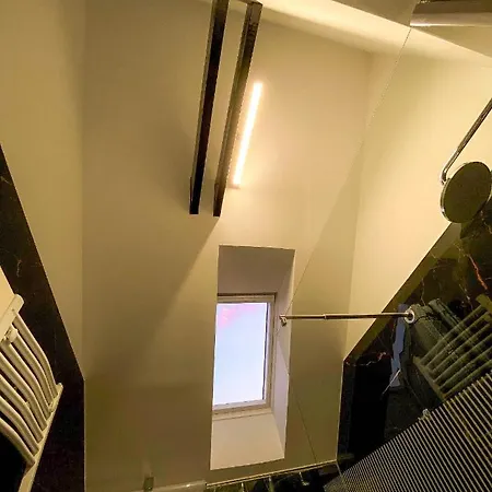 شقة The Of Silver Sky House